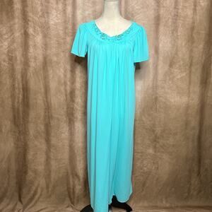 Vintage Y2K Miss Elaine Night Gown Dress Floral Embroidered Turquoise Romantic